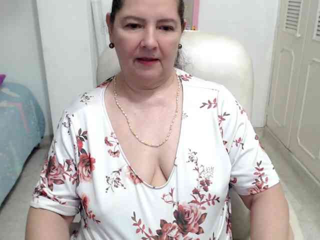 leonela-68 webcam