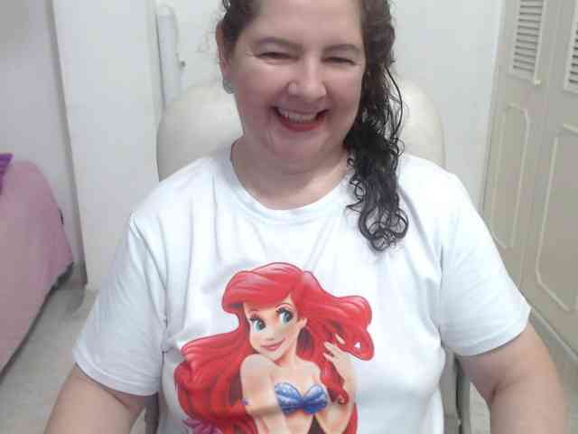 leonela-68 webcam