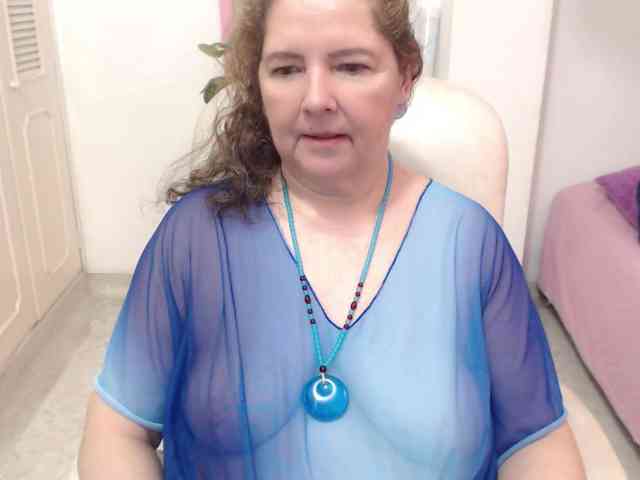 leonela-68 webcam