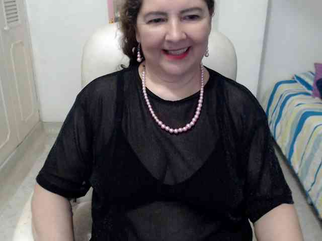 leonela-68