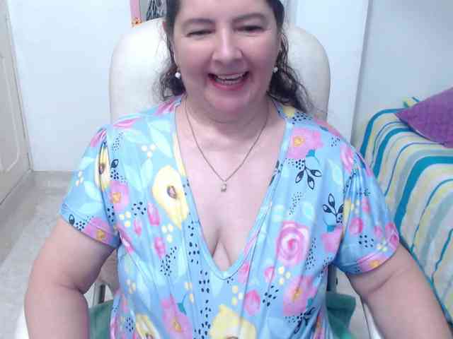 leonela-68 webcam