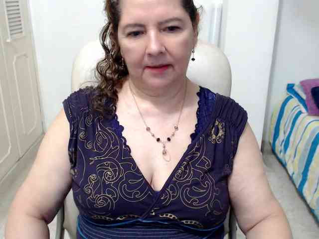 leonela-68