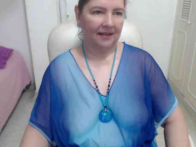 leonela-68 webcam