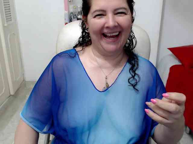 leonela-68 webcam