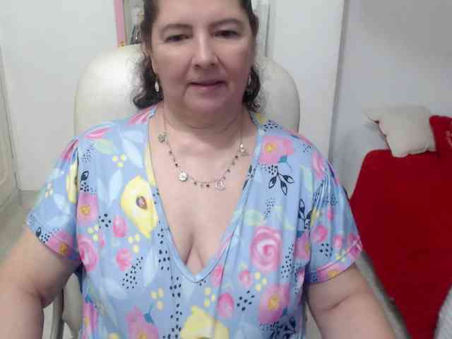 leonela-68 webcam