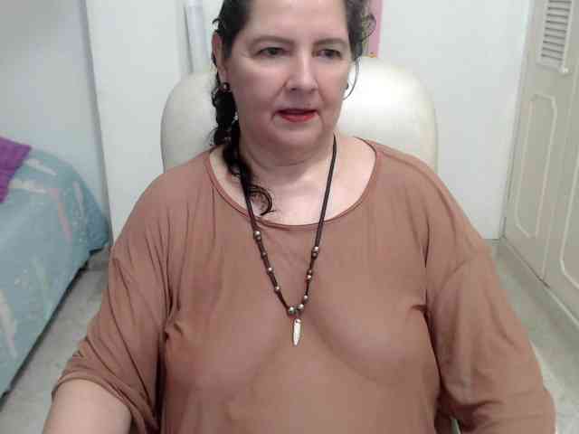 leonela-68 webcam
