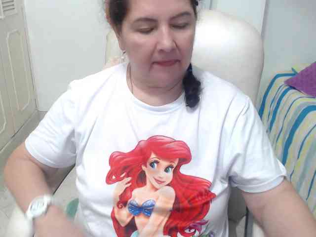 leonela-68