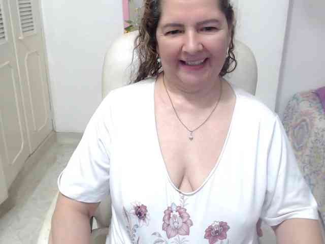 leonela-68