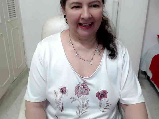 leonela-68 webcam