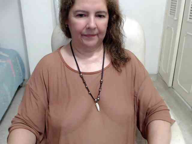 leonela-68 webcam