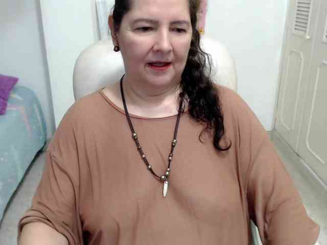 leonela-68 webcam