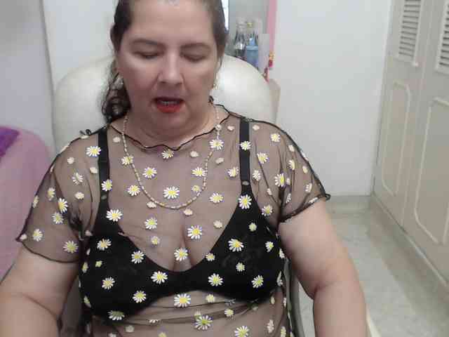 leonela-68