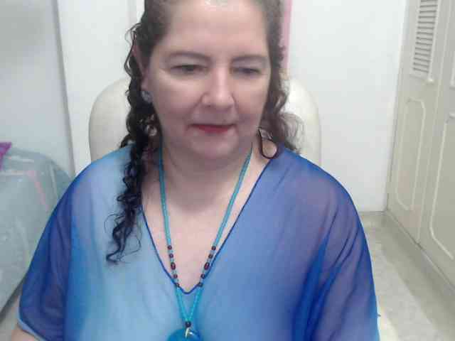 leonela-68