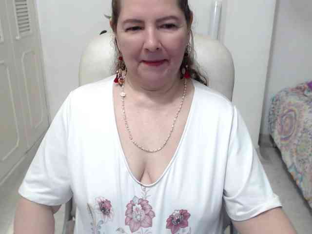 leonela-68 webcam