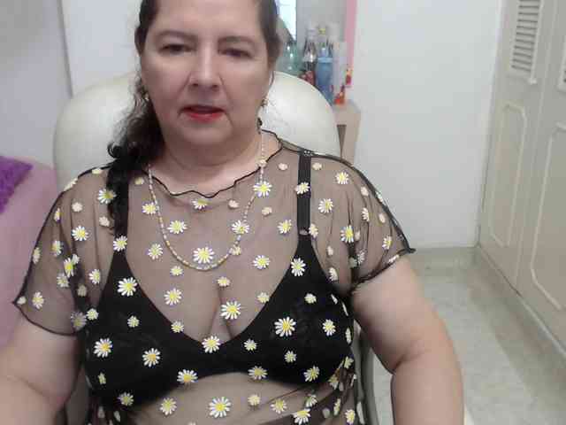 leonela-68 webcam