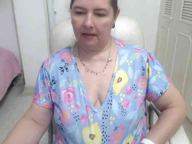 leonela-68 webcam