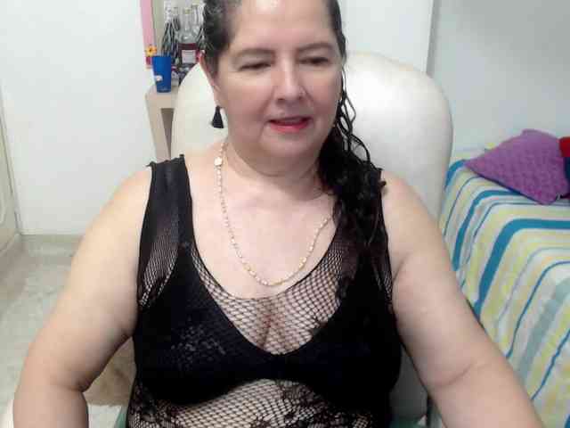 leonela-68 webcam