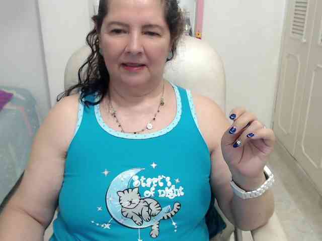 leonela-68 webcam