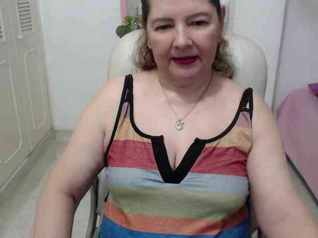 leonela-68 webcam