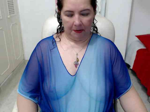 leonela-68 webcam