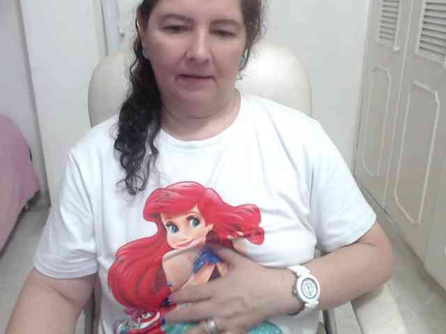 leonela-68 webcam