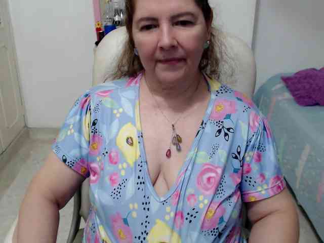 leonela-68 webcam