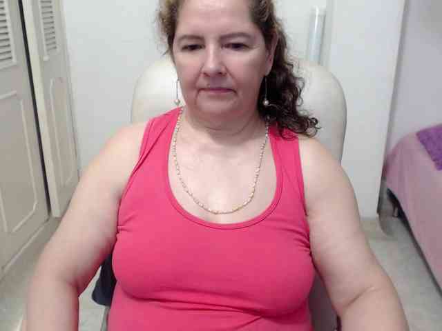 leonela-68