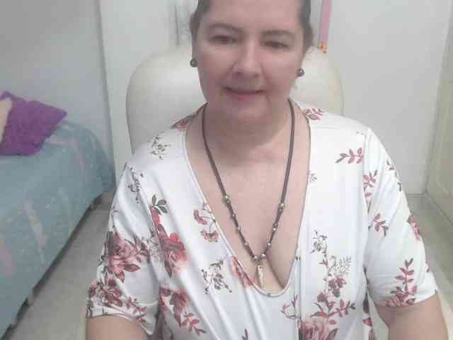 leonela-68 webcam