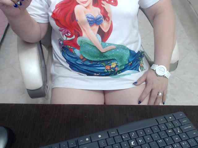 leonela-68 webcam