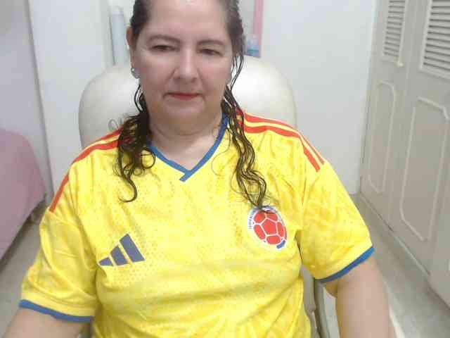 leonela-68