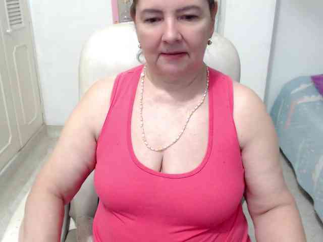 leonela-68 webcam