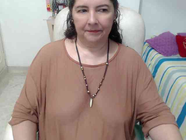 leonela-68 webcam