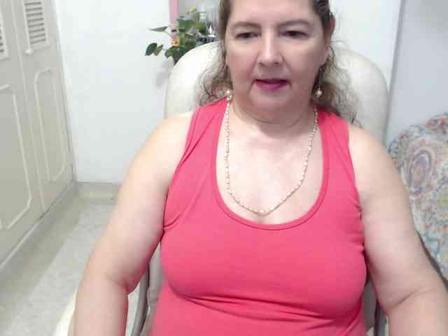 leonela-68 webcam