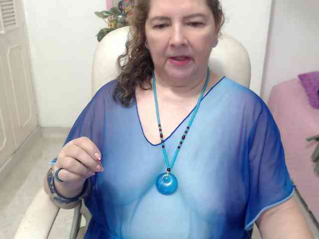 leonela-68 webcam