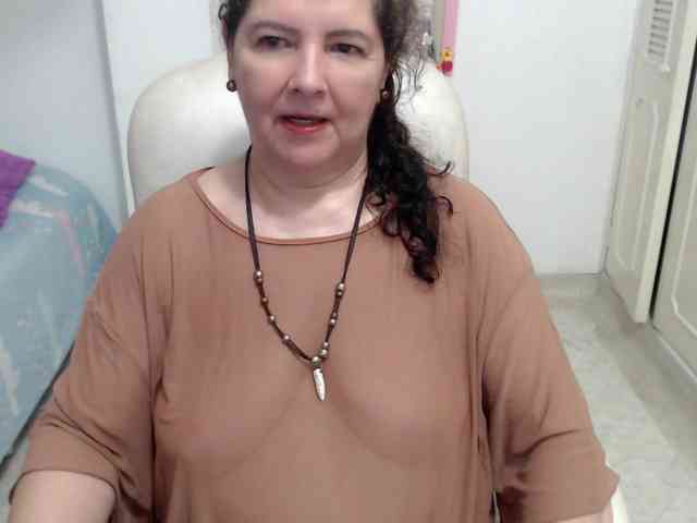 leonela-68 webcam