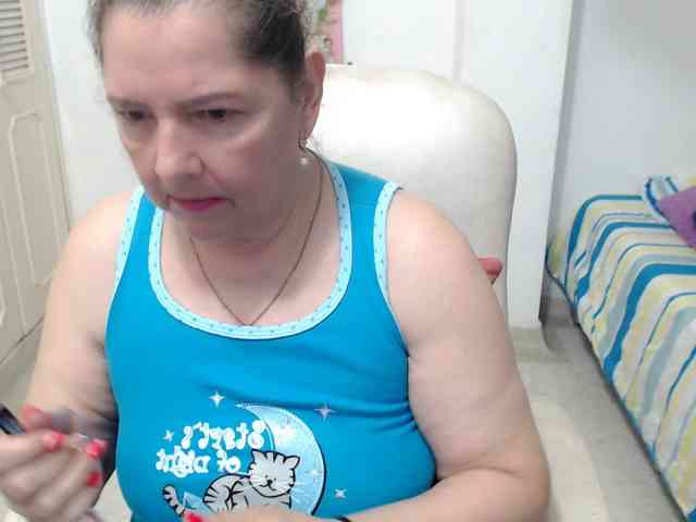 leonela-68