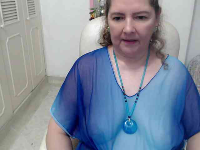 leonela-68 webcam