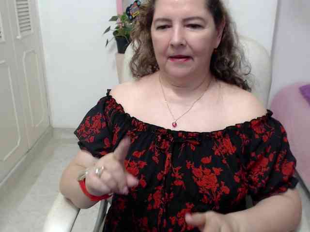leonela-68
