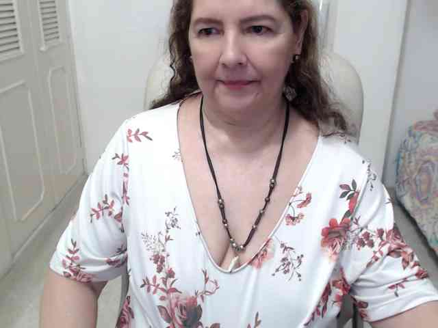 leonela-68 webcam