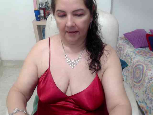 leonela-68 webcam