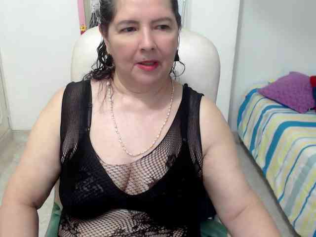 leonela-68 webcam
