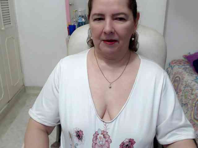 leonela-68 webcam