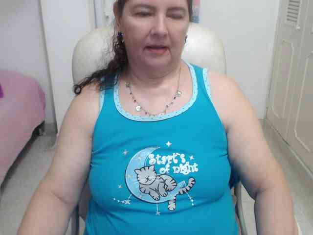 leonela-68 webcam