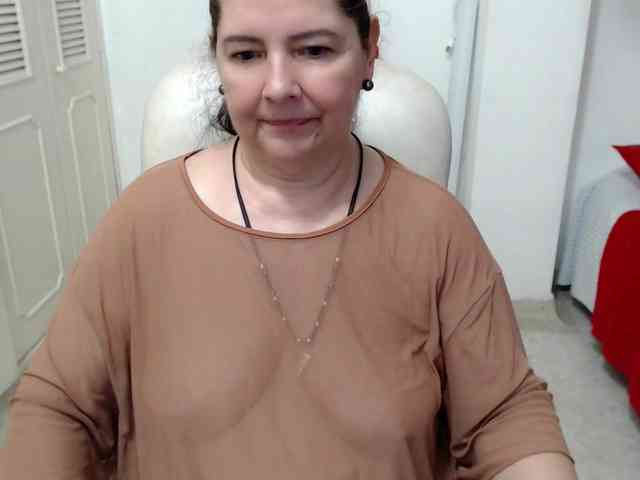 leonela-68
