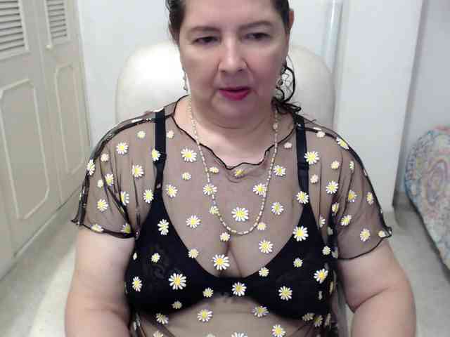 leonela-68 webcam