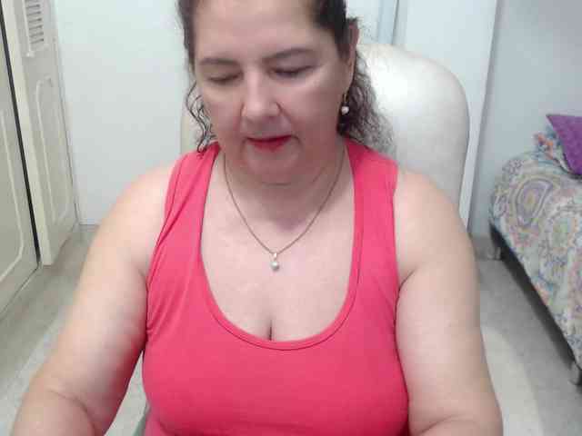 leonela-68