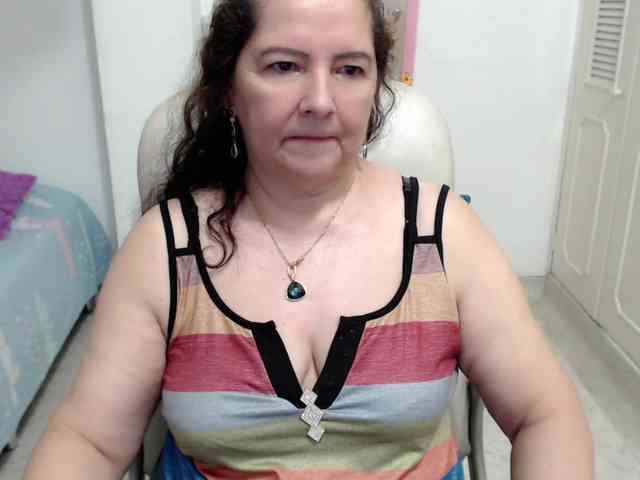 leonela-68 webcam