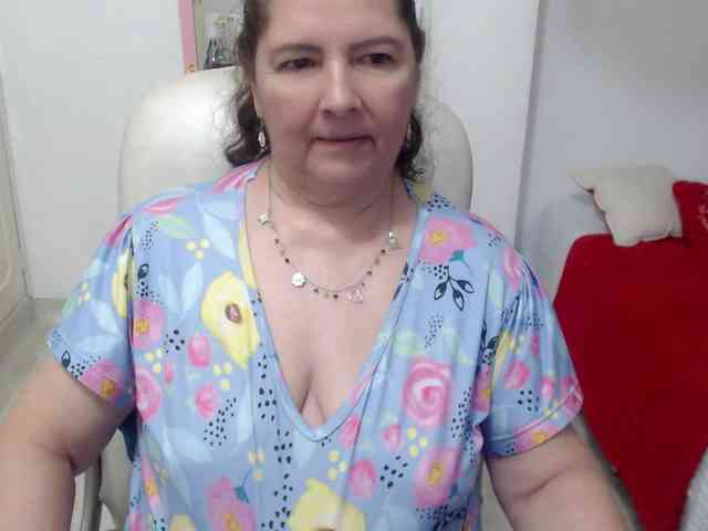 leonela-68 webcam