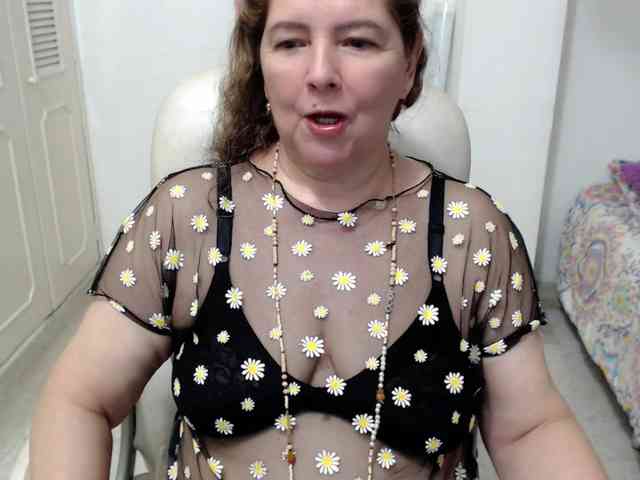 leonela-68