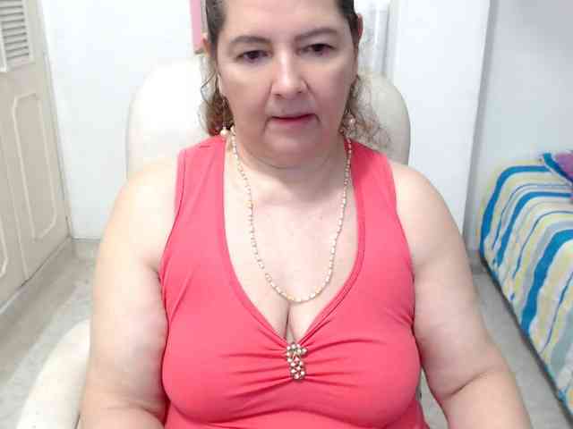 leonela-68 webcam